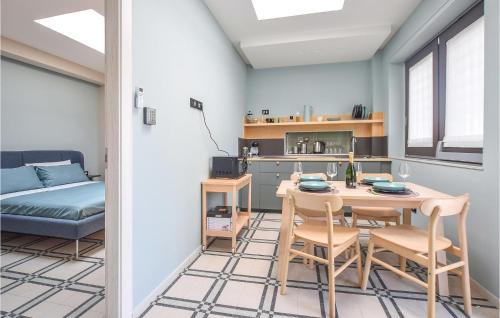 Terzigno House | Cozy Home In Terzigno With Kitchen