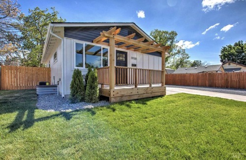 Twin Falls House | Cozy Home in the Center of Town