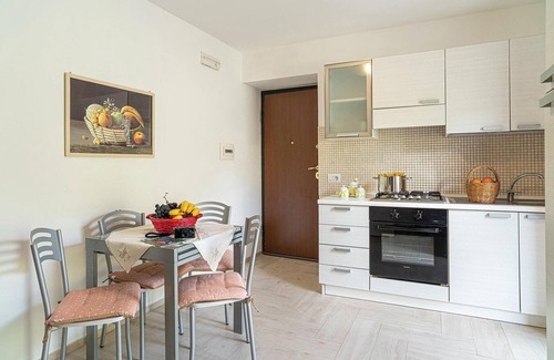 Torraca House | Cozy home in Torraca with WiFi