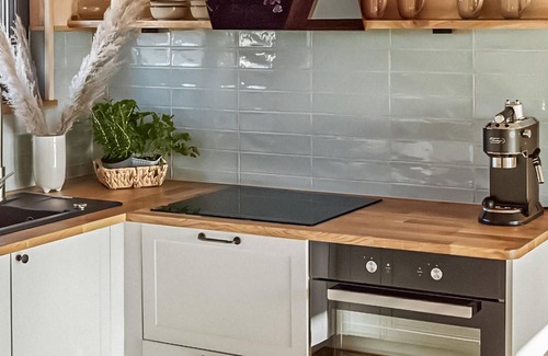 Trzesacz House | Cozy home in Trzesacz with kitchen