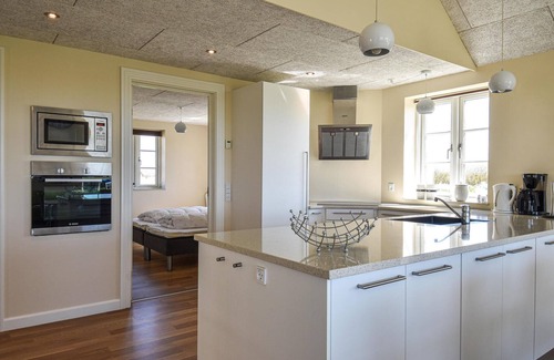 Sundhuse House | Cozy home in Ulfborg with WiFi
