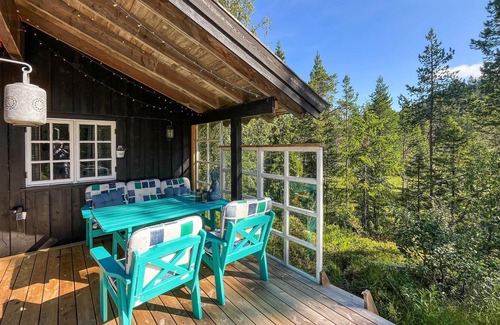 Vinje House | Cozy home in Vinje with WiFi