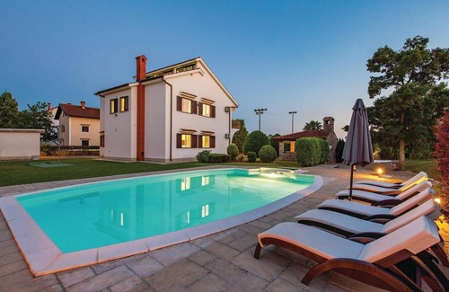 Sarsoni House | Cozy home in Viskovo with WiFi