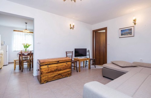Sarsoni House | Cozy home in Viskovo with kitchen