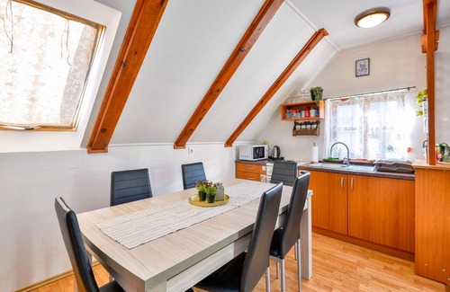 Pregrada House | Cozy home in Vrhi Vinagorski