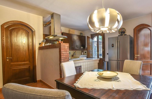 Zafferana Etnea House | Cozy home in Zafferana Etnea with WiFi