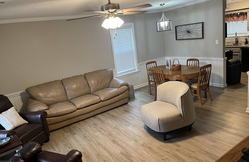 Olive Branch House | Cozy home just outside of Memphis