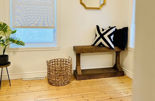 Drummondville House | Cozy Home-King Bed-River view-Wifi