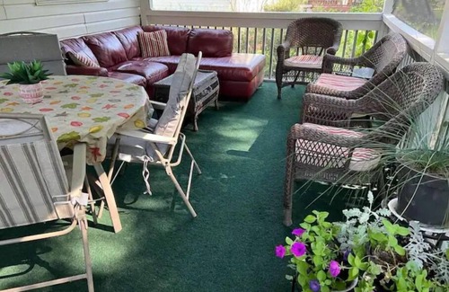 Port Matilda House | Cozy home minutes from campus