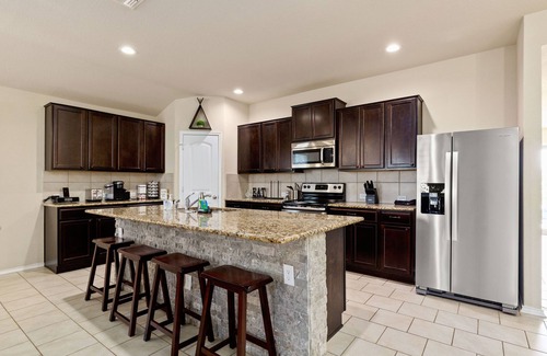 Solana Ridge House | Cozy Home Near AF BMT Lackland, Seaworld, Riverwalk, Six Flags & More