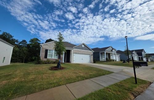 Bessemer House | Cozy home near BMH and Hoover