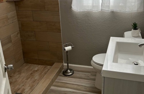 Houston Other | Cozy Home near Downtown Houston and Hobby Airport