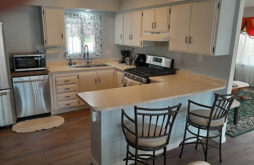 Bodfish House | Cozy Home Near Hot Springs, Isabella Lake and The Kern River.