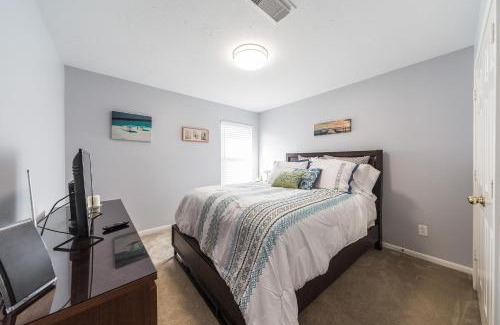 Manvel House | Cozy home near Houston Medical Center, NRG Stadium and Galleria