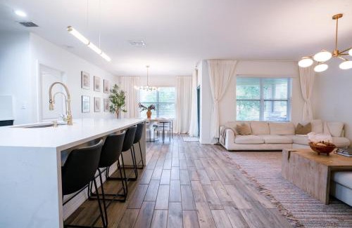 Buena Ventura Lakes House | Cozy home near MCO