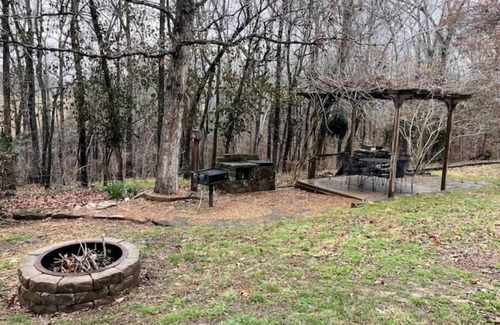Marshall House | Cozy Home Near the Buffalo River