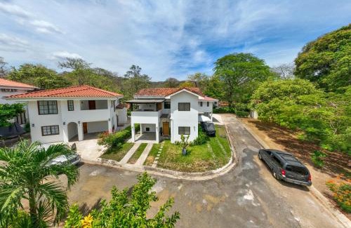 Playa Hermosa Villa | Cozy home near the beach in Playa Hermosa