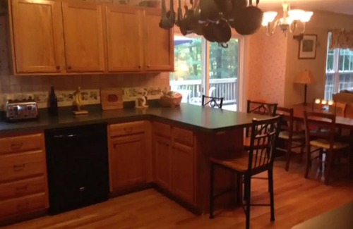 Ballston Spa House | Cozy home near Track and SPAC - great indoor and outdoor spaces