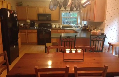 Ballston Spa House | Cozy home near Track and SPAC - great indoor and outdoor spaces