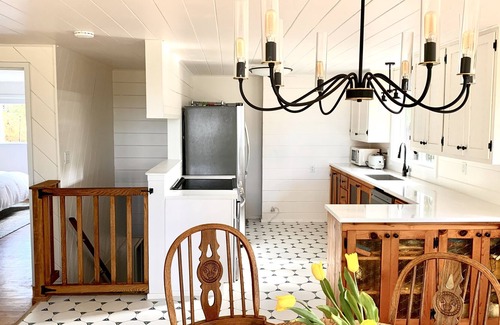 Rosario House | Cozy Home Nestled in the Trees