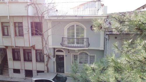 Yesil Mahallesi Apartment | Cozy Home Next to Green Mosque
