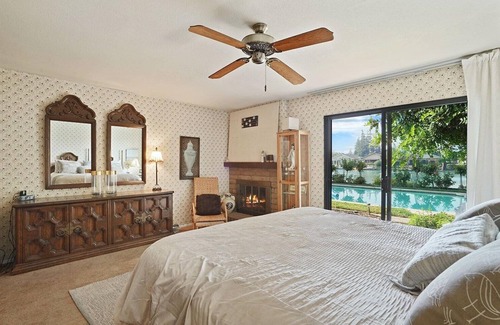 Stockton House | Cozy Home on a Lake and a sparkling pool with lush garden and Dock!