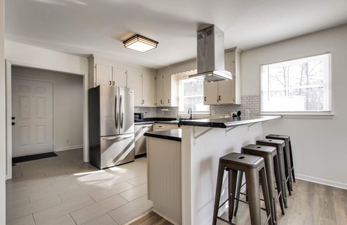 Murfreesboro House | Cozy home on a secluded lot - 40 mins from Nashville, 5 min from MTSU!