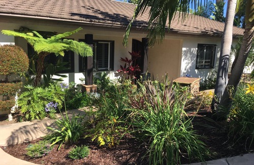 Kit Carson House | Cozy Home Retreat 25 min from San Diego Safari Park, Zoo, Lego Land, Sea World