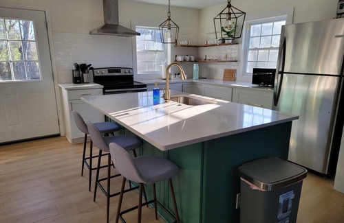 Murfreesboro House | Cozy home w/a touch of modern. 4 mins from MTSU!