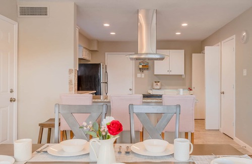 Far North Dallas House | Cozy home w easy access to Dallas & north suburb