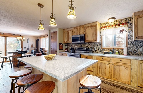 Nekoosa House | Cozy Home w/Mini bar, Pool Table, Gas grill, Fire pit, WIFI, & Lake Views
