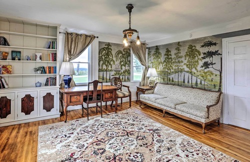 Greene House | Cozy Home w/ Vineyard, Working Farm & Fall Foliage