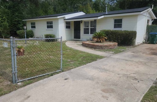 Northside House | Cozy home with a backyard oasis!