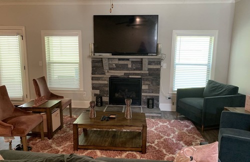 Palmetto House | Cozy home with everything you need