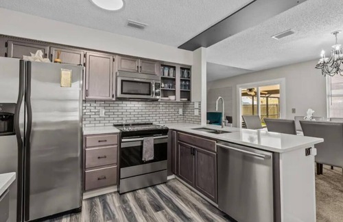 Westside House | Cozy Home with Heated Private Pool and Pationn