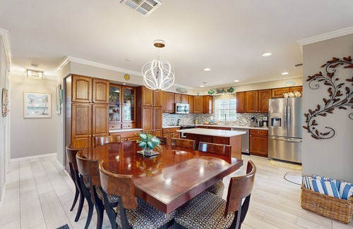 Bonita Shores House | Cozy home with private pool, lanai, & washer and dryer - pool spa