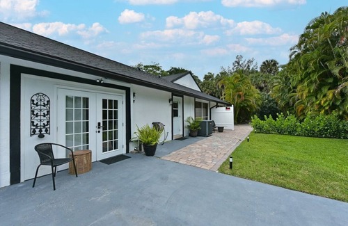 Wellington House | Cozy home with private entrance!