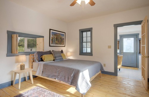 Albuquerque House | Cozy home with room to roam