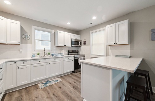 Downe House | Cozy Home with Stunning Views on the Delaware Bay