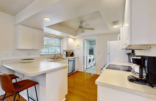 Southgate House | Cozy home with with washer and dryer, internet, and short drive to beach