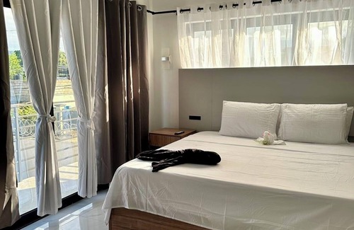 Kingston Hotel | Cozy hotel in enjoyable Kingston with AC, WiFi
