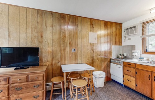 Alton Bay House | Cozy hotel-style suite right on the water, shared patio, free WiFi