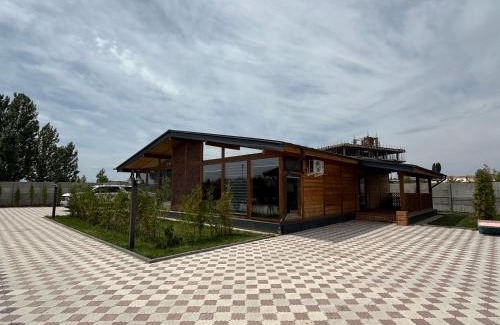 Cholpon-Ata Ski Chalet | Cozy house 7 min walk from beach