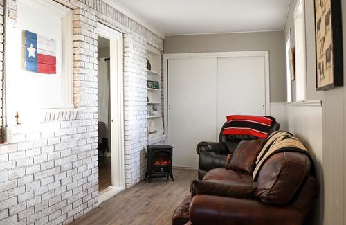 Stephenville House | Cozy house close to TSU campus!