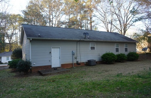 Anderson House | Cozy House Close To Everything Anderson Has To Offer