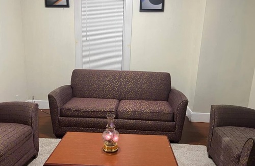 South Lowell House | Cozy house close to Lowell General Hospital and UMass.