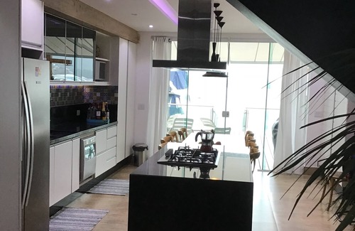 Cidade Jardim Tom House | Cozy house facing the sea