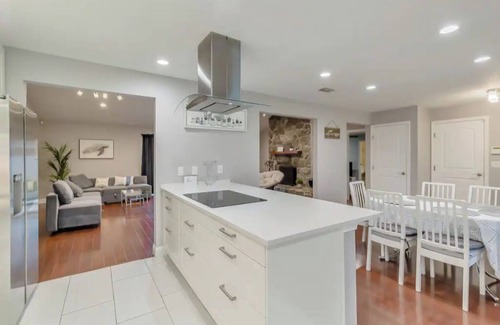 Southside House | Cozy house in a heart of Mandarin