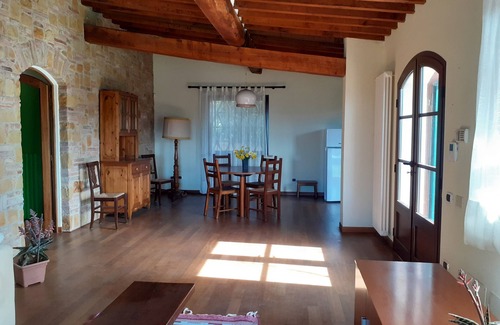 Montecastello House | Cozy house in the beautiful Tuscan countryside with private pool