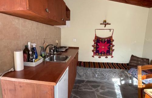 Spileo House | Cozy house in the foot of the volcano Methana